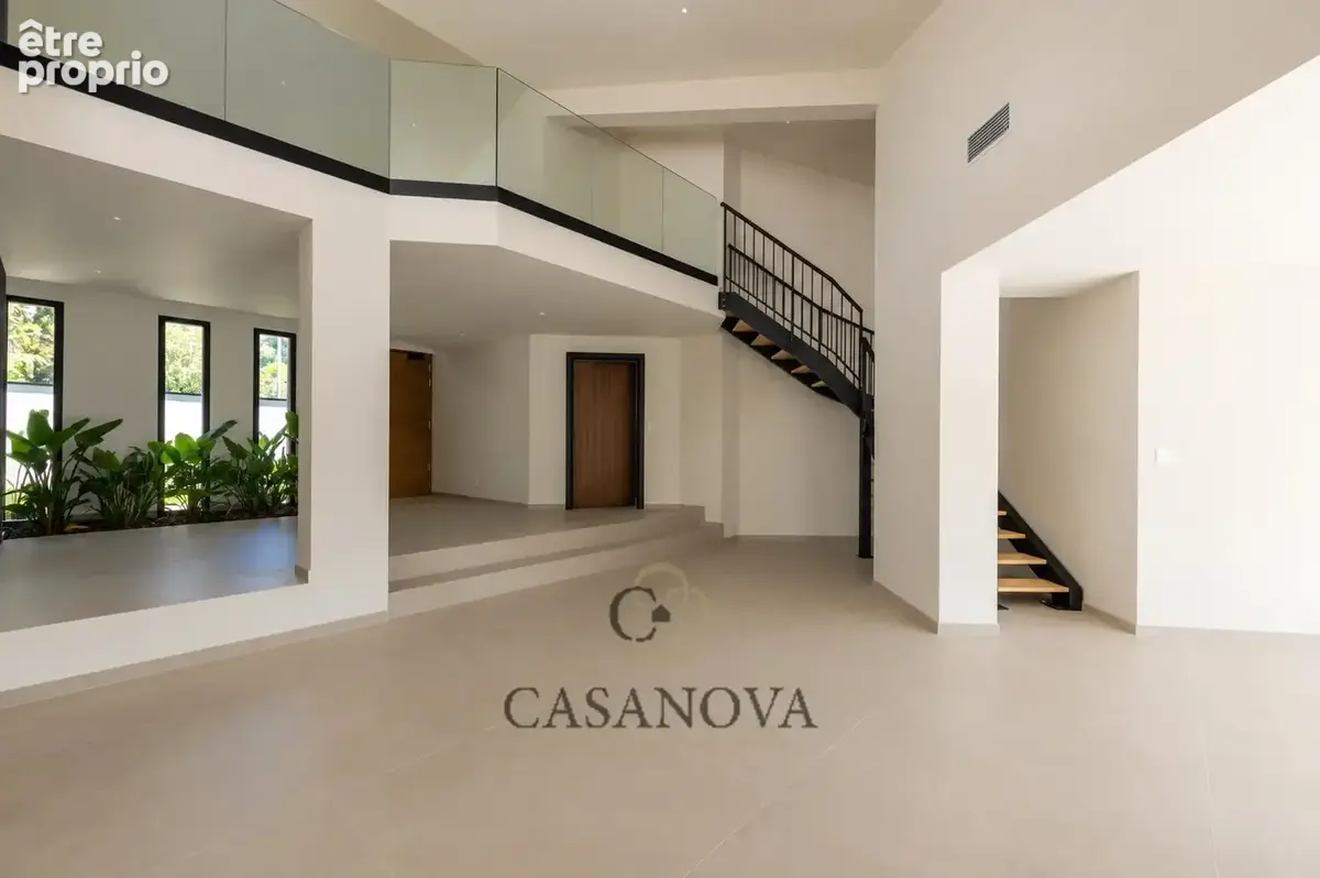 Maison castelanu - piscine - grand terrain - garage. - photo 5
