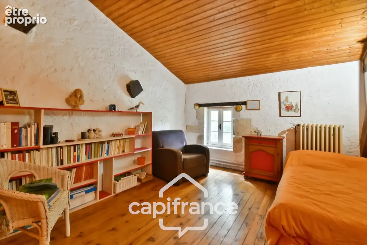 Maison de caractère à vendre 12 pièces SAINT SEVERIN SUR BOUTONNE (17) sur 4500m²de terrain arboré - photo 18