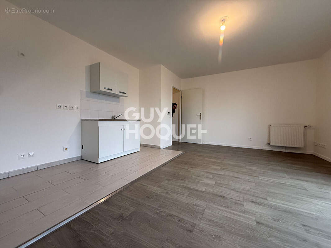 Appartement à LACROIX-SAINT-OUEN