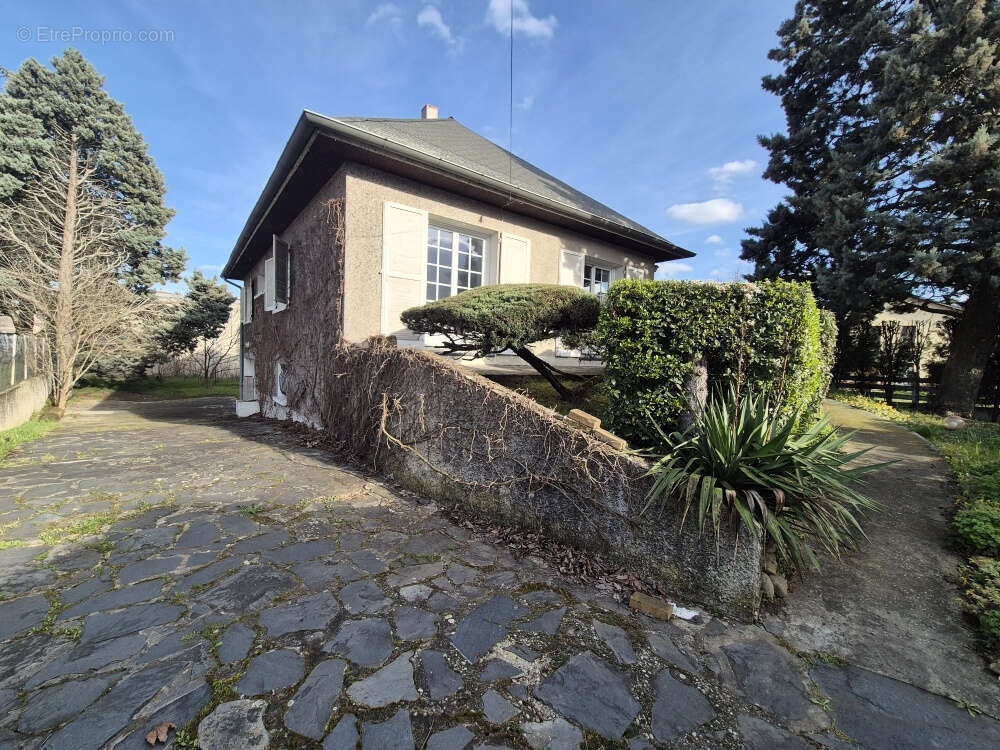 Maison à ROUSSILLON