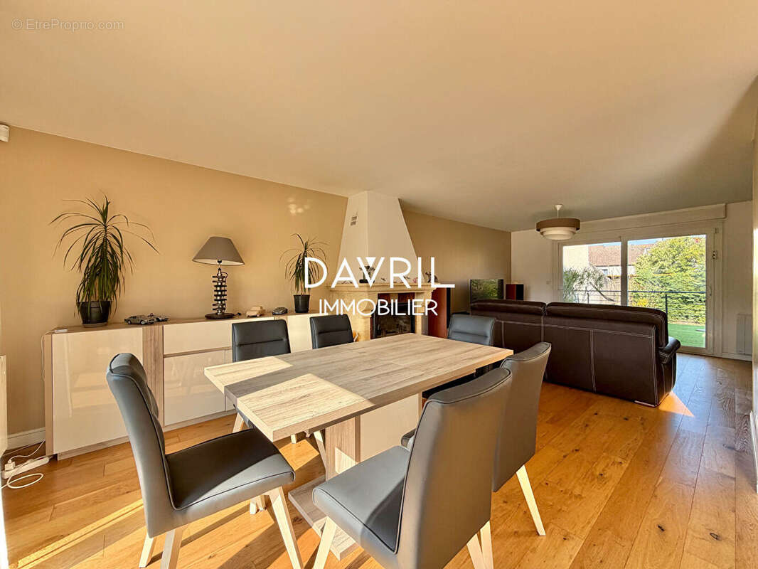 Maison à CONFLANS-SAINTE-HONORINE