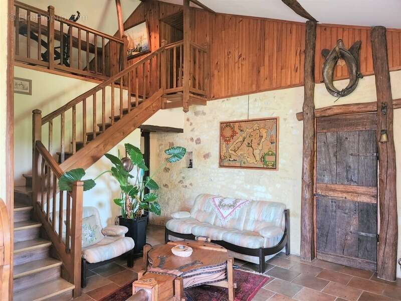 Longère en pierre avec 3 chambres - Dépendances - 2.76 hectares - proche de MONFLANQUIN (Lot-et-Garonne) - photo 13