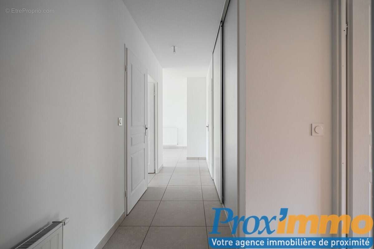 Appartement à LA BUISSE