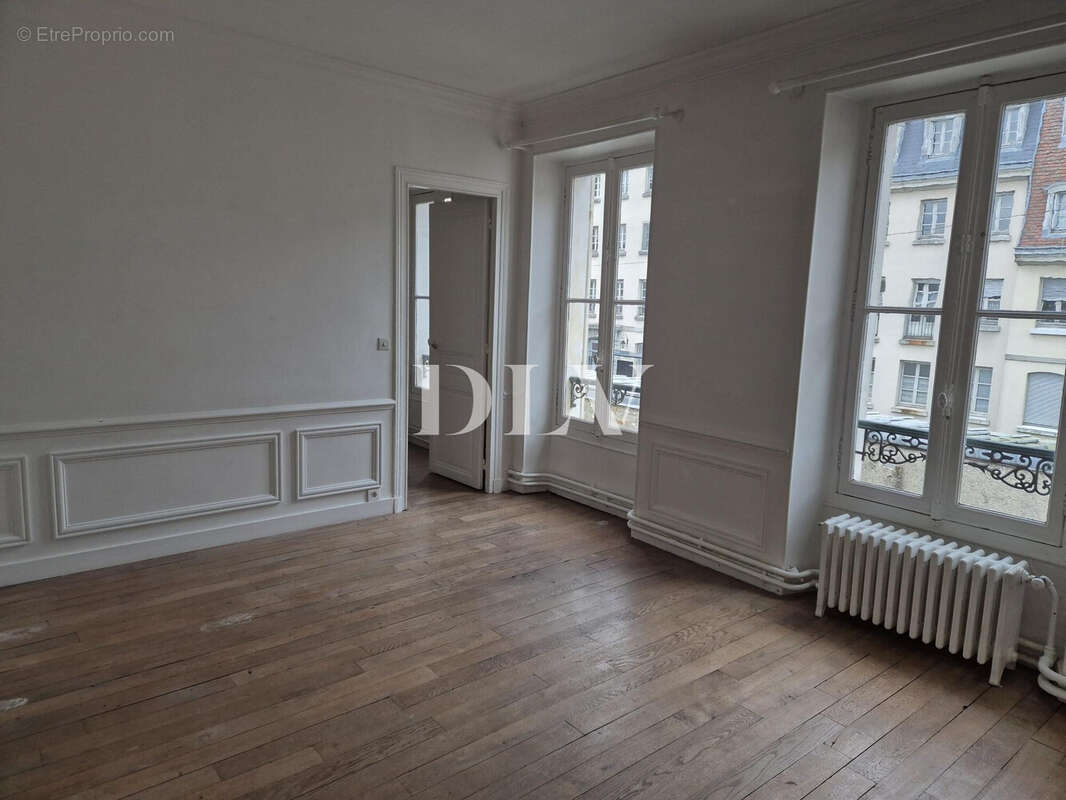 Maison à FONTAINEBLEAU