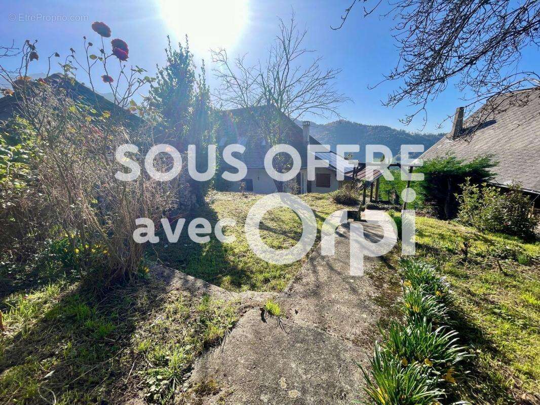 Maison à SAINTE-AGNES