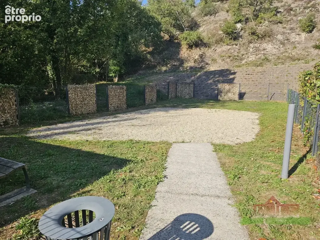 PONT-EVEQUE, Appartement 2018, T4 de 87m² avec garage. - photo 2