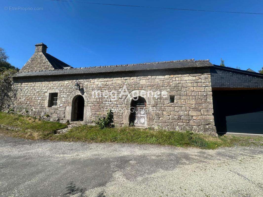 Maison à GUERN