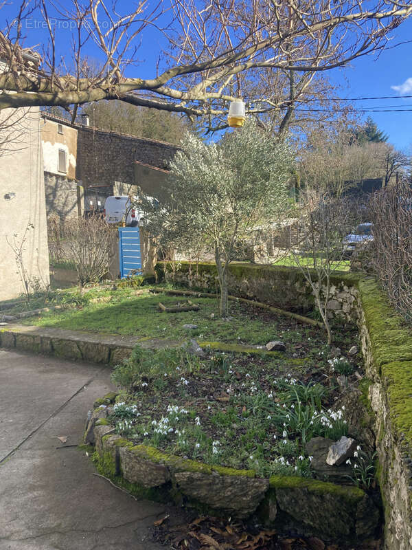 Maison à VILLARDEBELLE