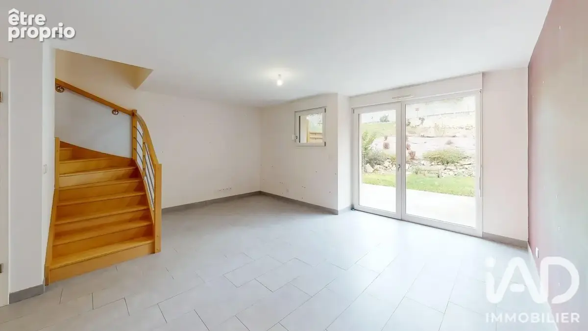 Photo 1 - Maison à LE MEE-SUR-SEINE