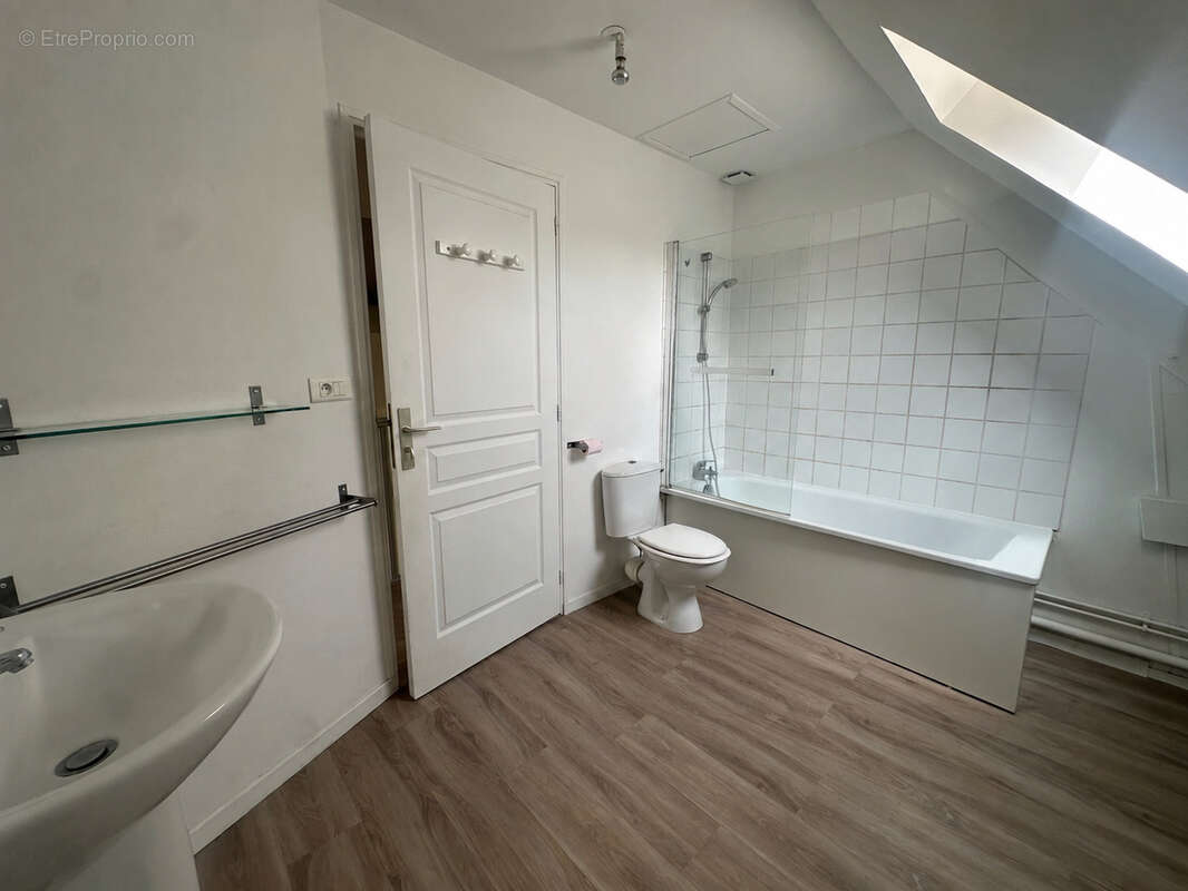Maison avec fort potentiel à 2 pas du centre ville - photo 9
