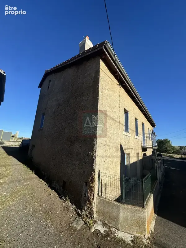 Maison de village avec grand garage - photo 11