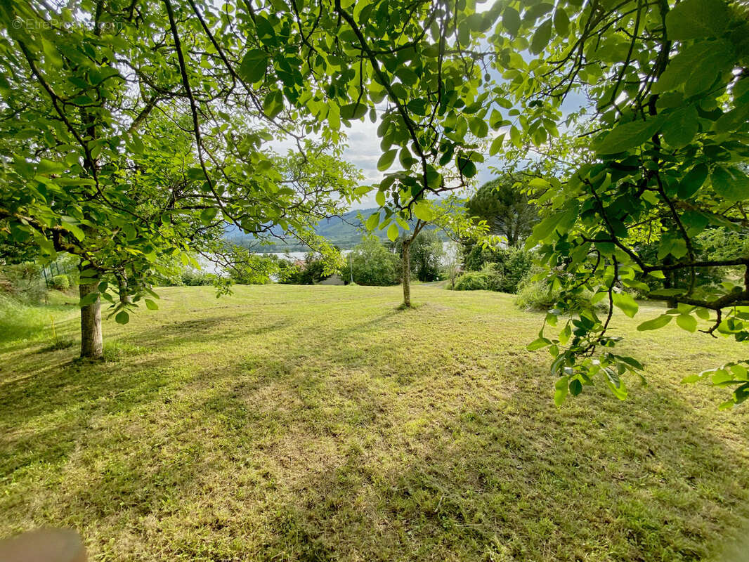 Terrain à PONSAS