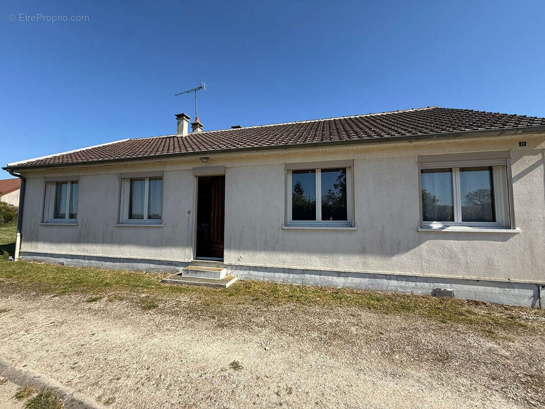 Maison à THIZAY