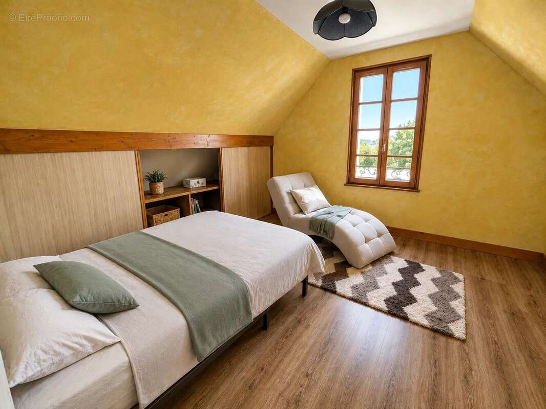 Maison à PARAY-SOUS-BRIAILLES