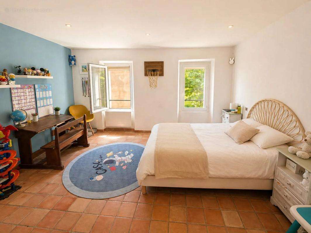 Appartement à ROUSSET