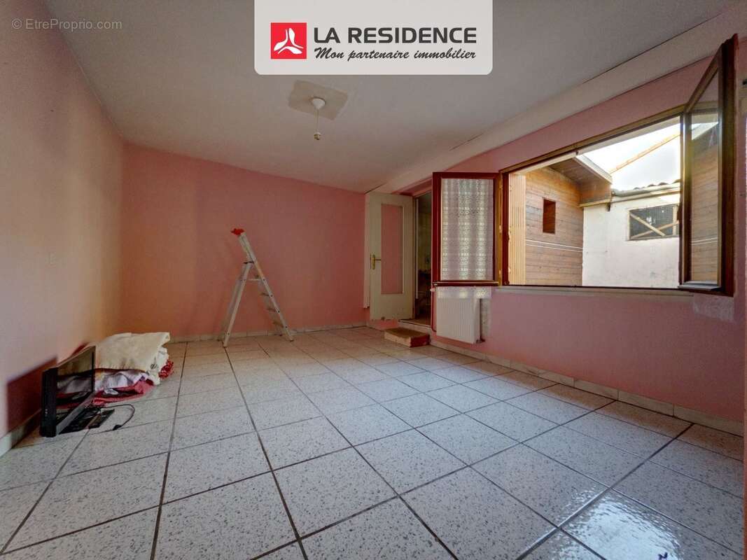 Maison à LES MUREAUX