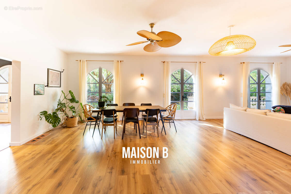 Maison à SAINT-RAPHAEL