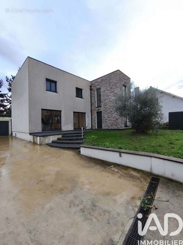 Photo 2 - Maison à NANTEUIL-LES-MEAUX