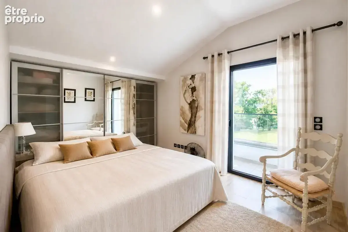 Maison de 8 pièces de 263 m² à Rumilly - photo 7