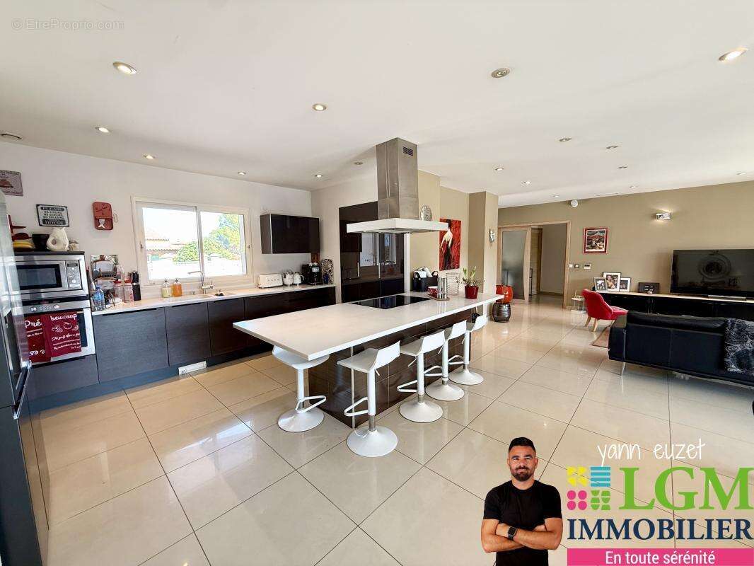 Maison à VILLETELLE