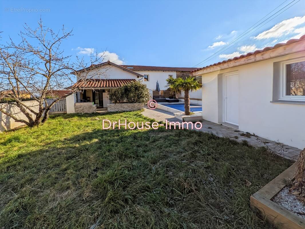 Maison à SALLES-ARBUISSONNAS-EN-BEAUJOLAIS