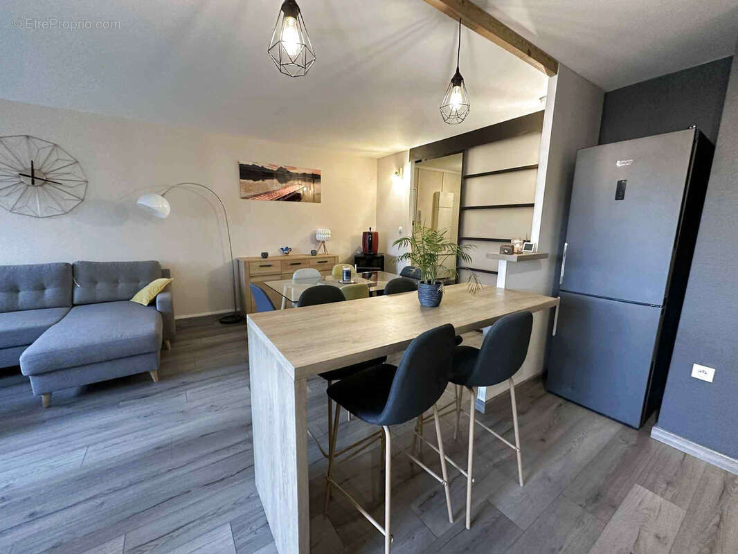 Appartement à ROSIERES-AUX-SALINES