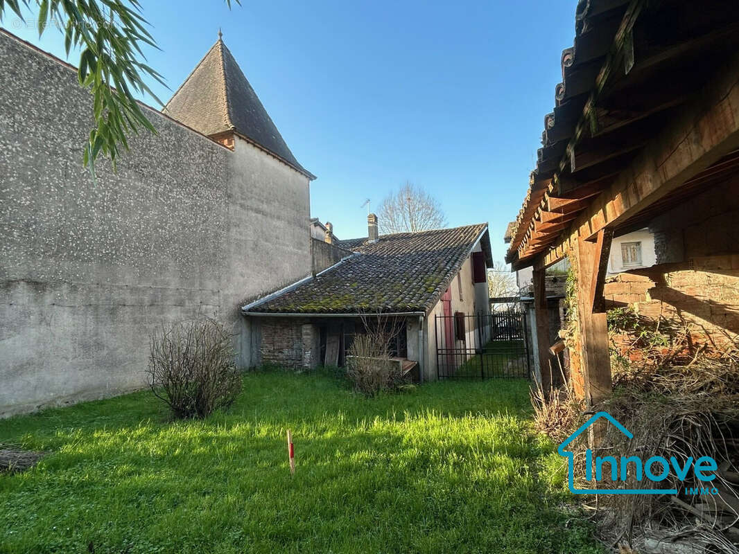 Maison à POMPIGNAN
