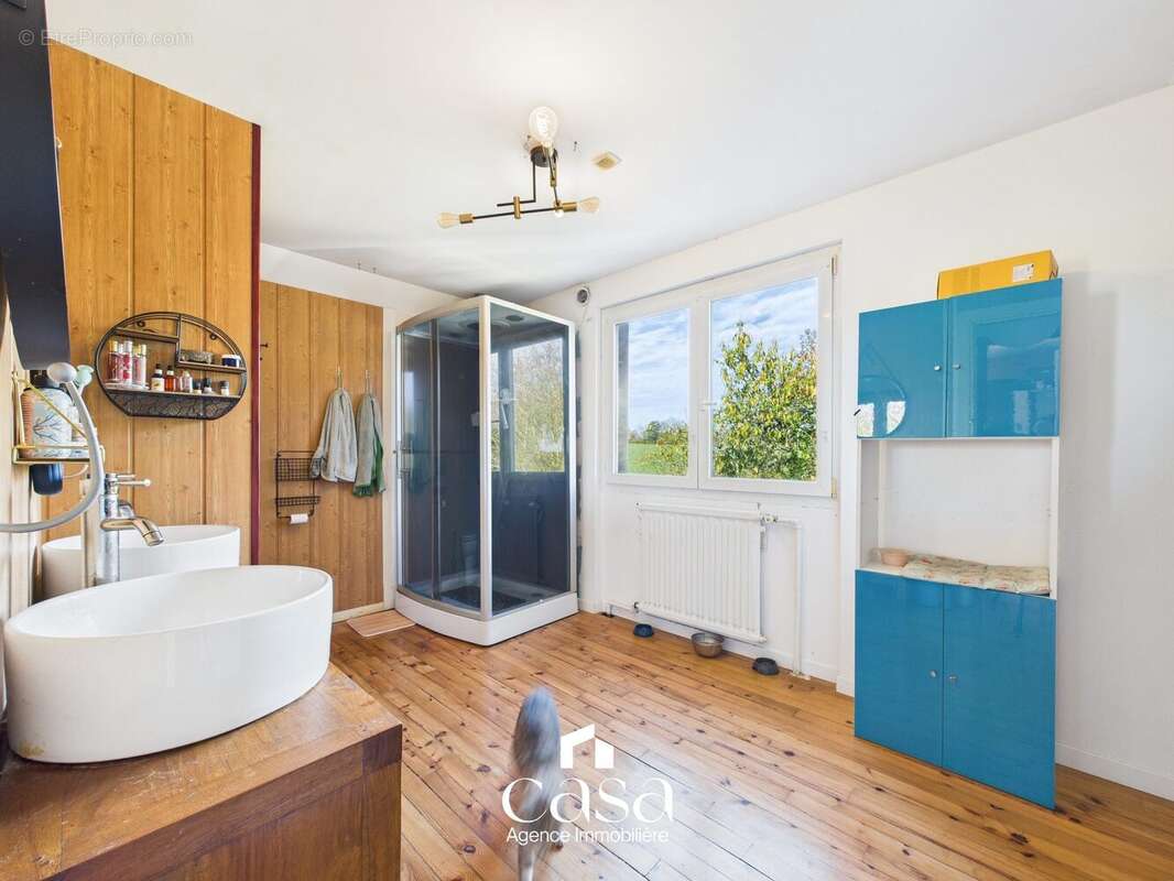 Maison à CROISSANVILLE