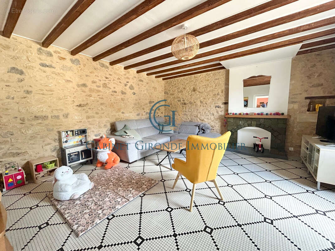 Maison à MOURENS