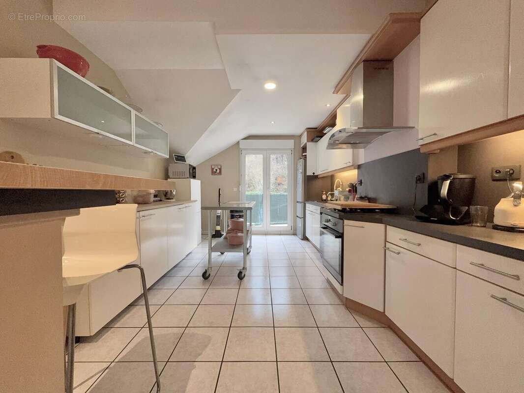 Appartement à ARS-SUR-MOSELLE