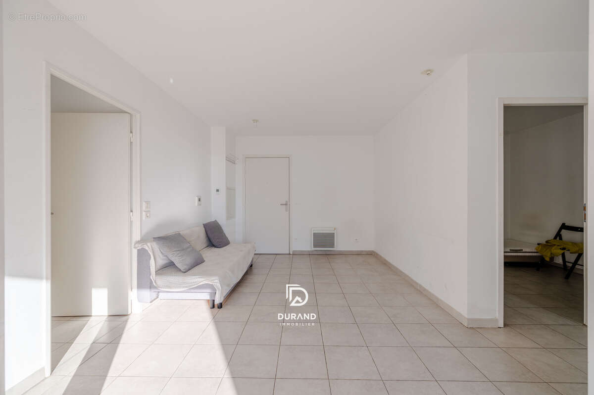 Appartement à MARSEILLE-2E