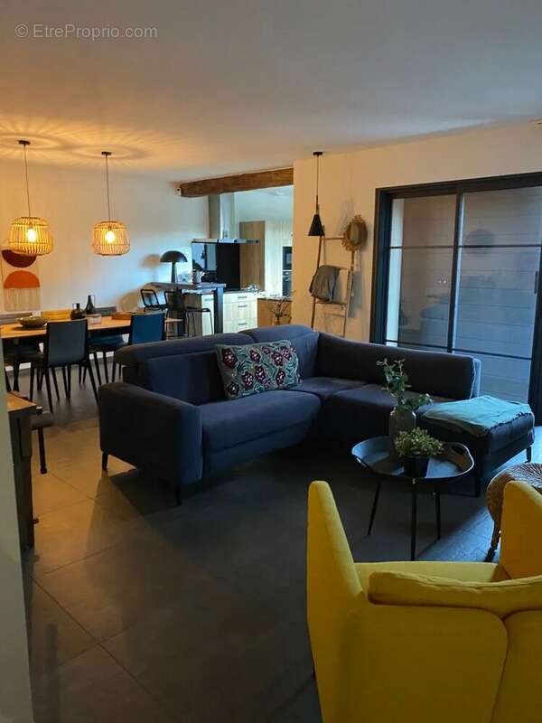 Maison à SAUGNAC-ET-CAMBRAN