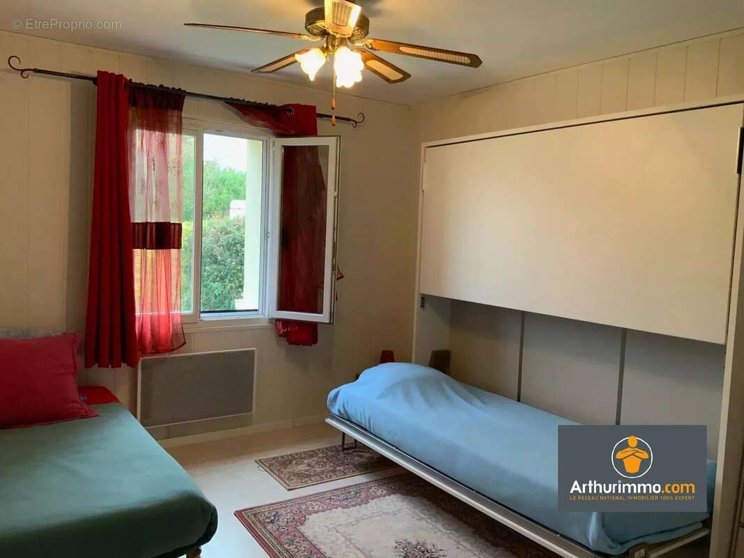 Maison à NEUFCHATEL-SUR-AISNE