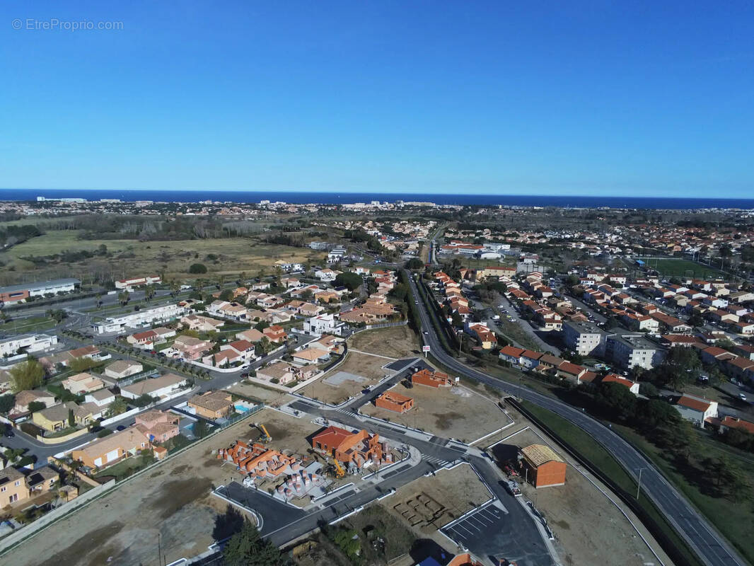 Terrain à SAINT-CYPRIEN