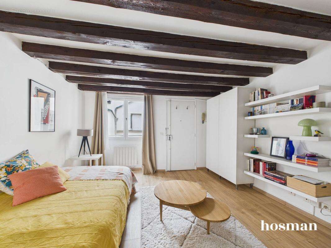 Appartement à PARIS-3E