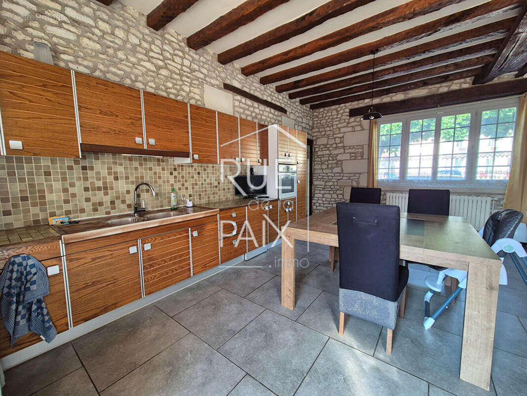 Maison Ceaux En Loudun 206 m2 - photo 9