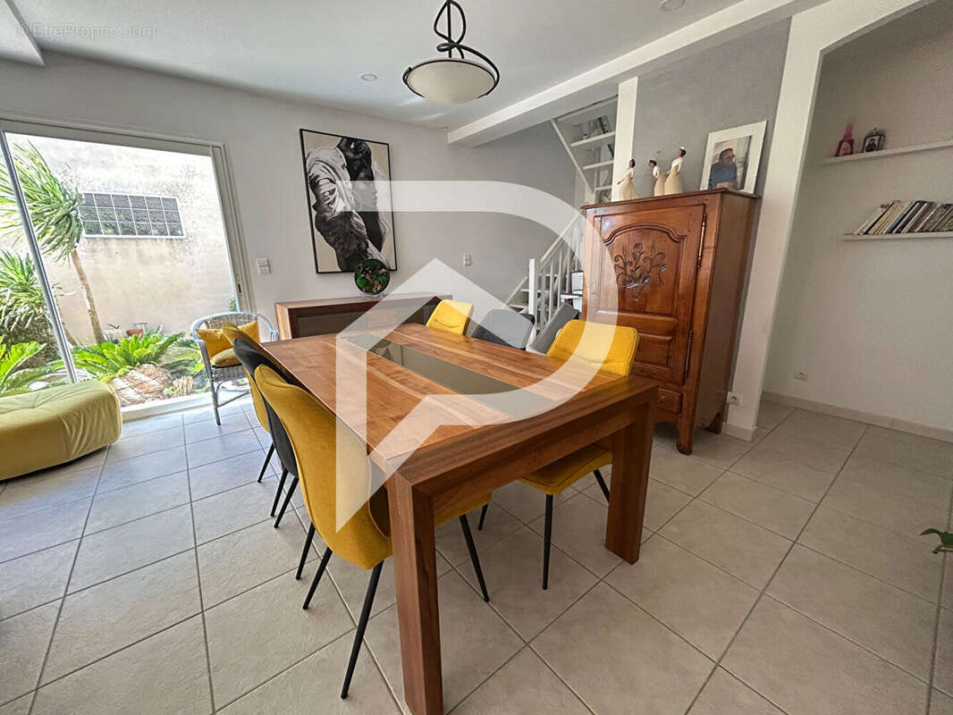 Maison à AIGUES-MORTES