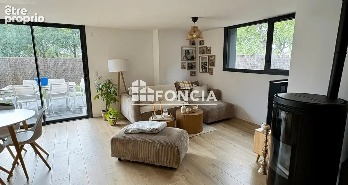 Photo Maison à Change au prix de 275 000€