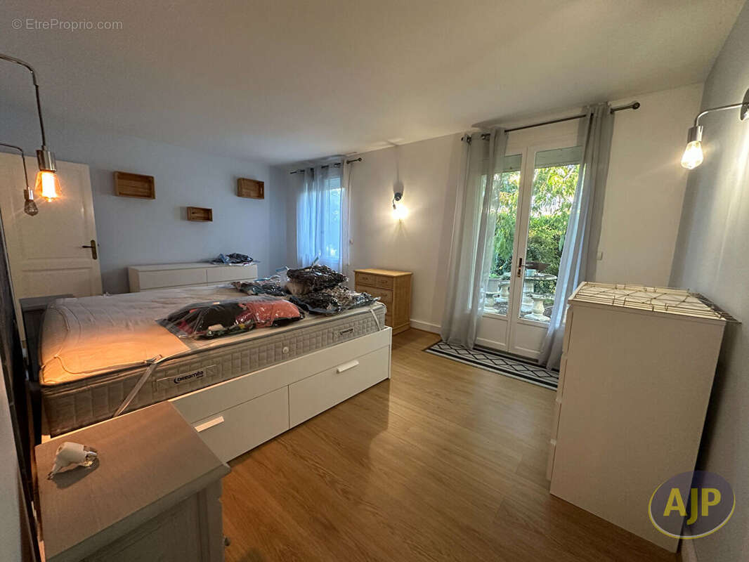 Maison à SAINT-LEGER