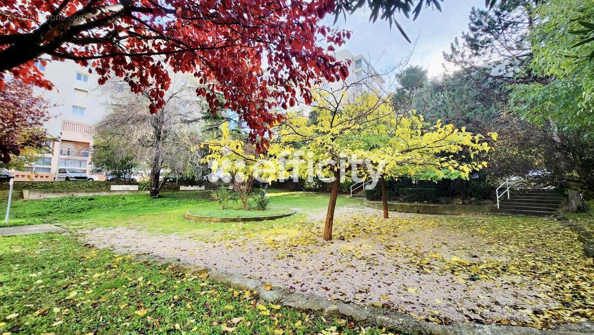 Appartement à MARSEILLE-11E