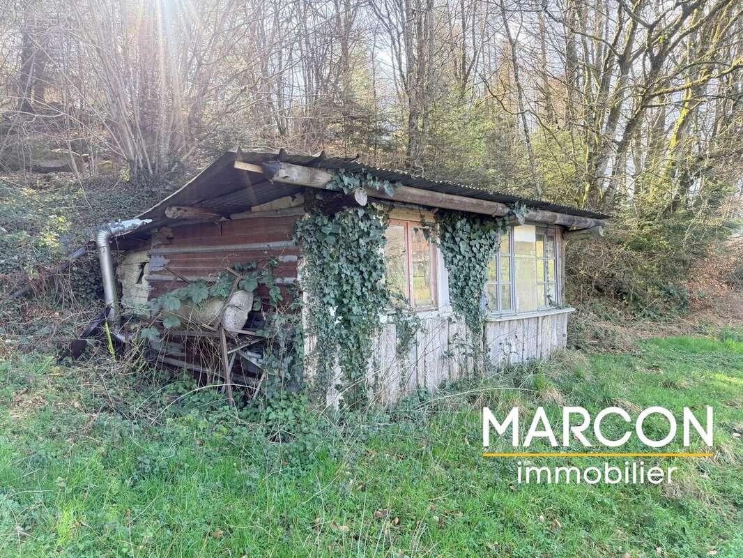 Terrain à AZAT-CHATENET