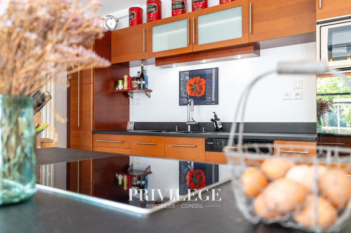 Maison à COLLONGES-AU-MONT-D&#039;OR