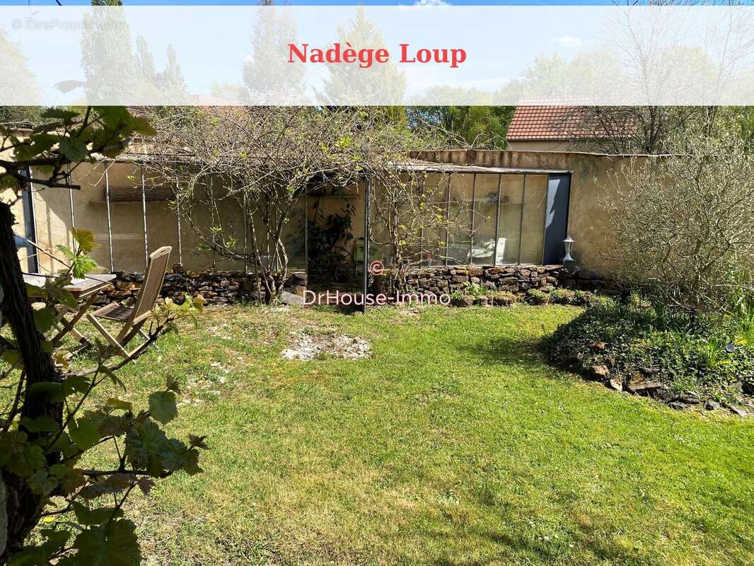 Maison à TOUCY