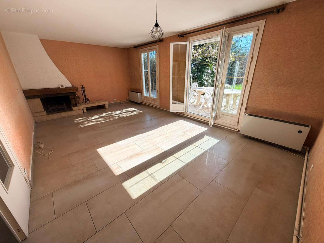 Maison à VILLEPARISIS