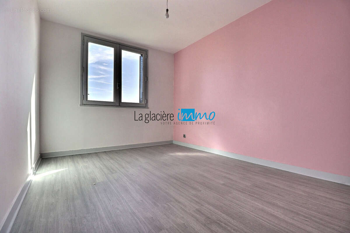 Maison avec terrasse_ - Maison à CLERMONT-FERRAND