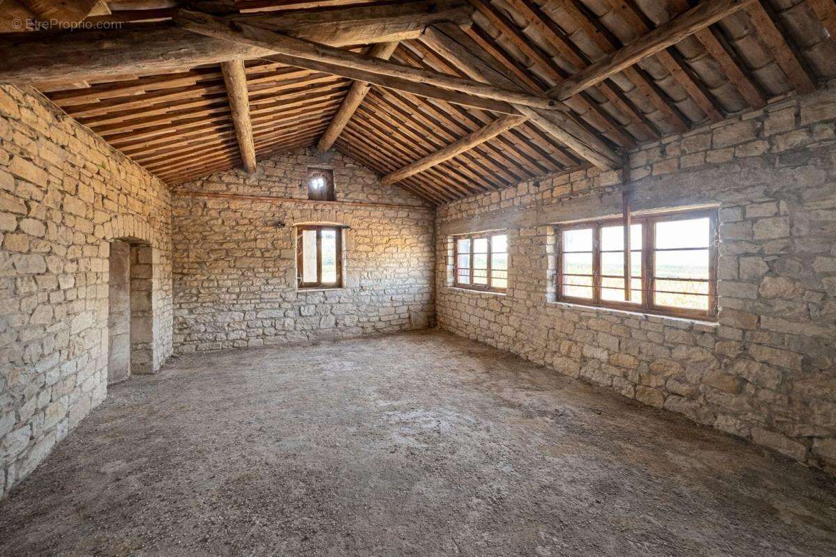 Maison à BARJAC
