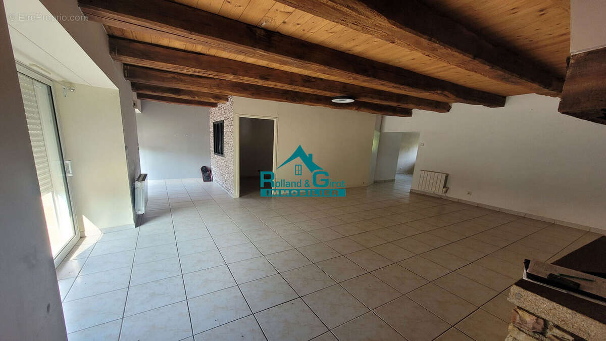 Maison 4 pièces à vendre à Saint Aubin d'Aubigné - Réf 5498FM - photo 3