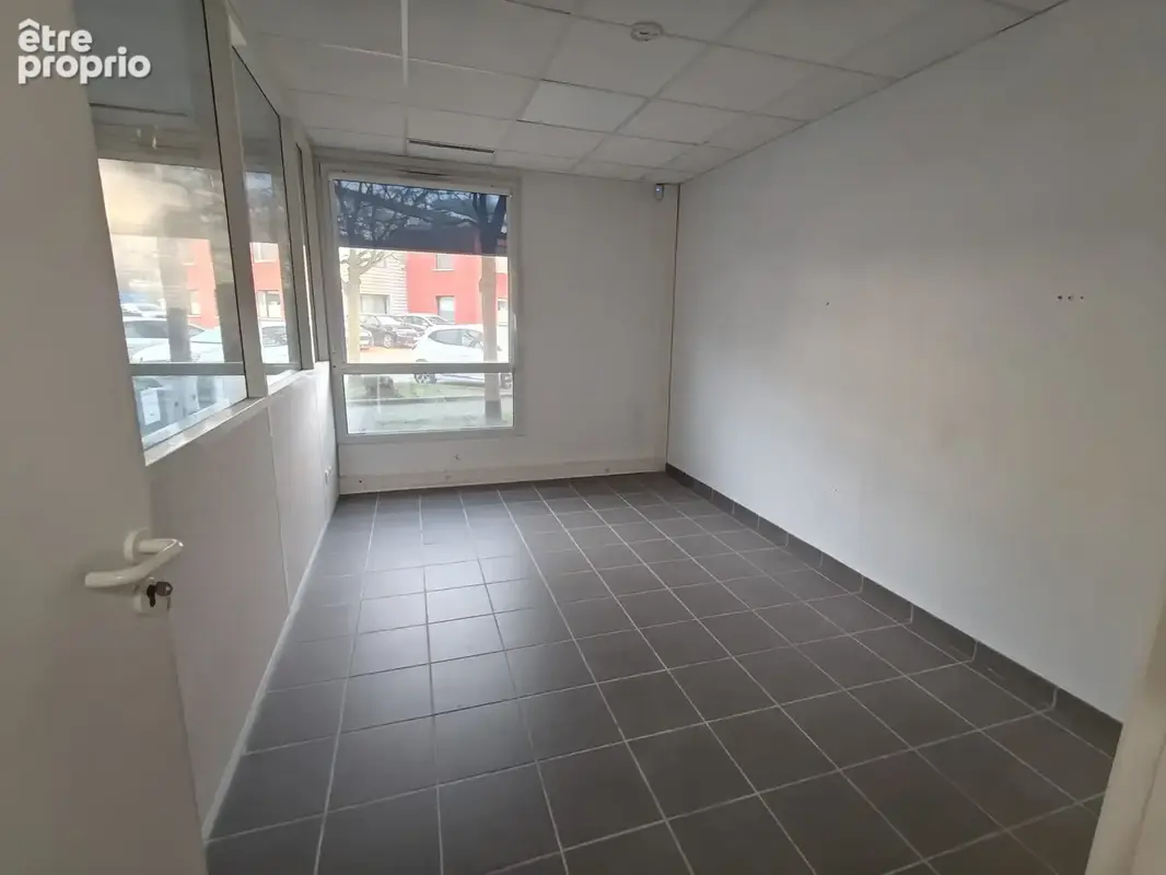 Commerce 120 m² à vendre à Brignais (69530) - photo 6