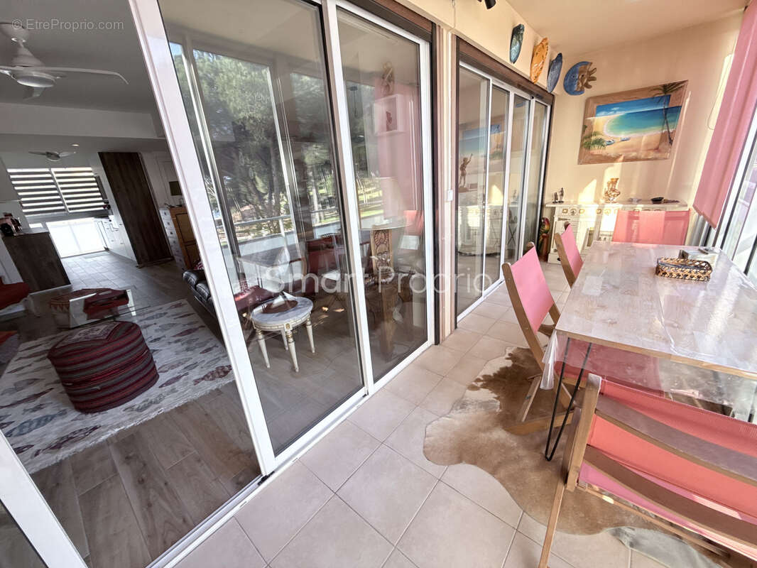 Appartement à BORMES-LES-MIMOSAS