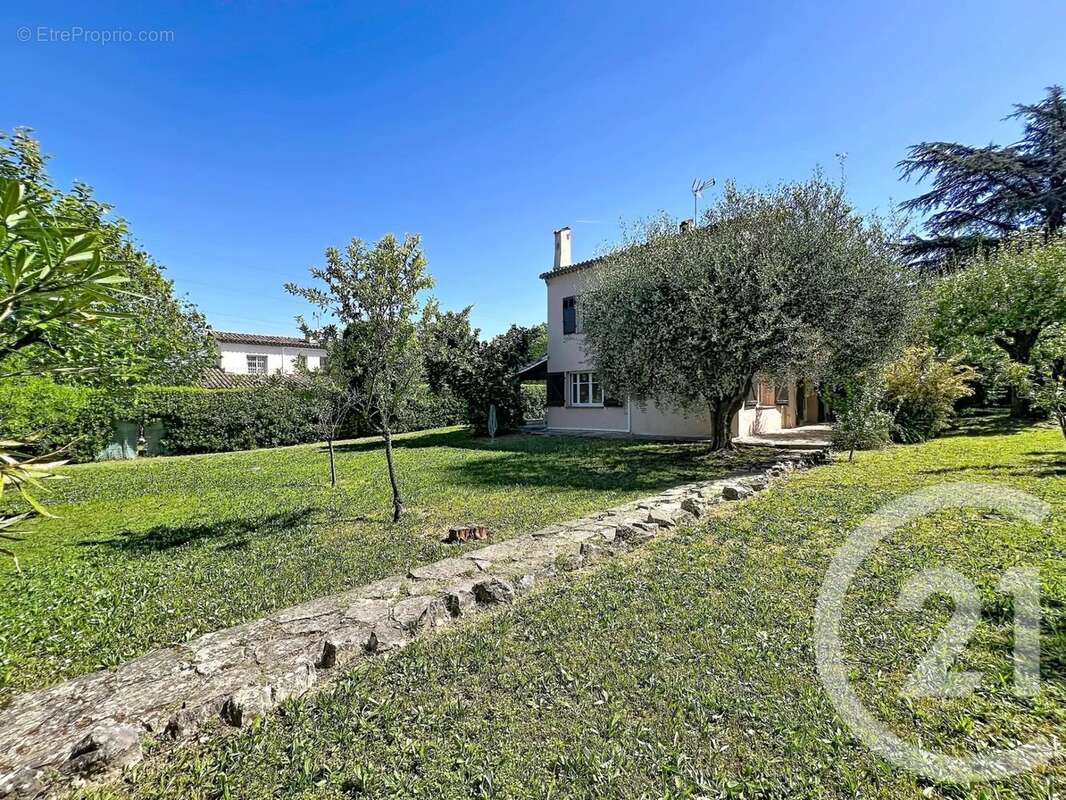 Maison à MOUGINS